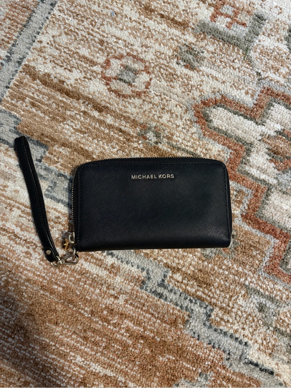 Michael Kors Jet Set Travel Medium Phone Holder Wallet Black